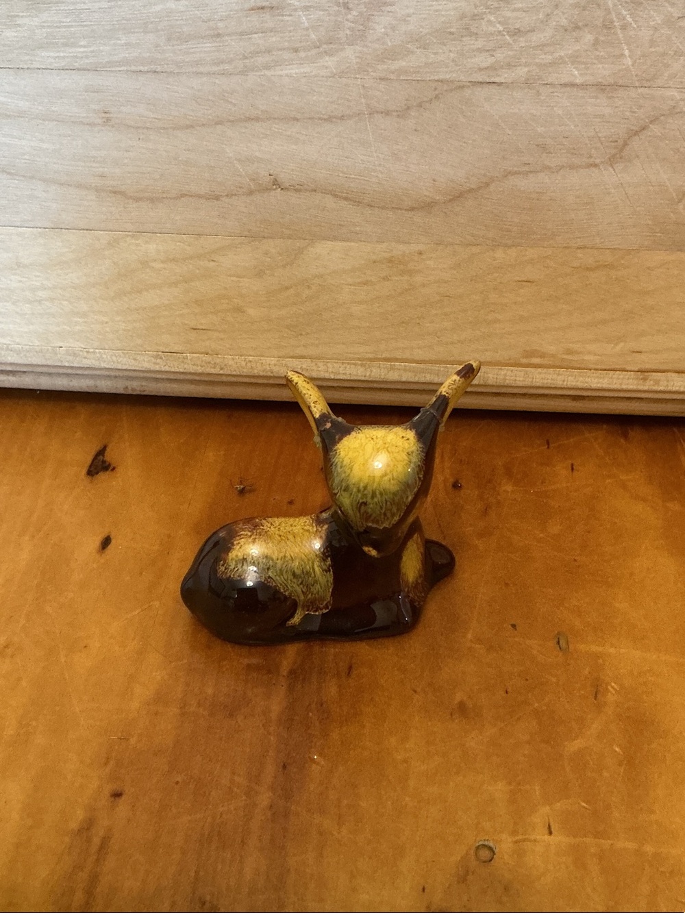 Vintage Blue Mountain Fawn Deer  Figurine in Brown and Yellow